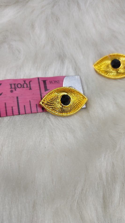 kanmalar eye sets in gold finish 1 godjewellery9