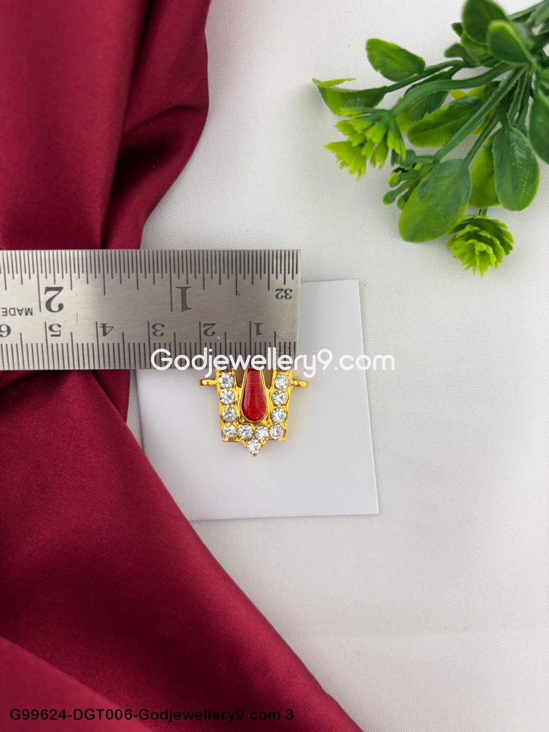 God V Shape Stone Namam Tilak Vishnu and Perumal Deity Idols Alankaram G99624-DGT006-Godjewellery9.com 3