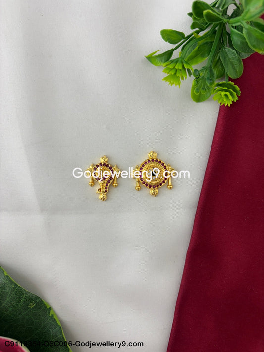 Gold Color Small Shanku Chakra Ornaments For Deity Temple Decoration G9113354-DSC006-Godjewellery9.com.jpg?v=1743424919