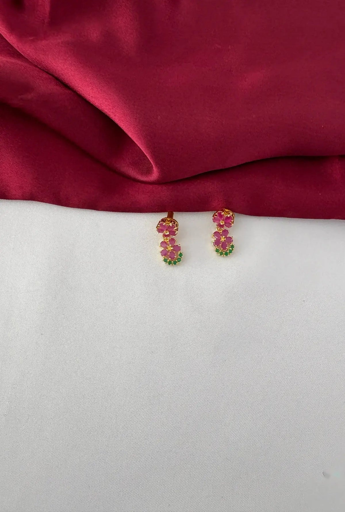 Delicate Cluster Necklace Set with Ruby and Emerald Accents – Gold Plated Floral Ruby Emerald Earrings - Close-up – view 3