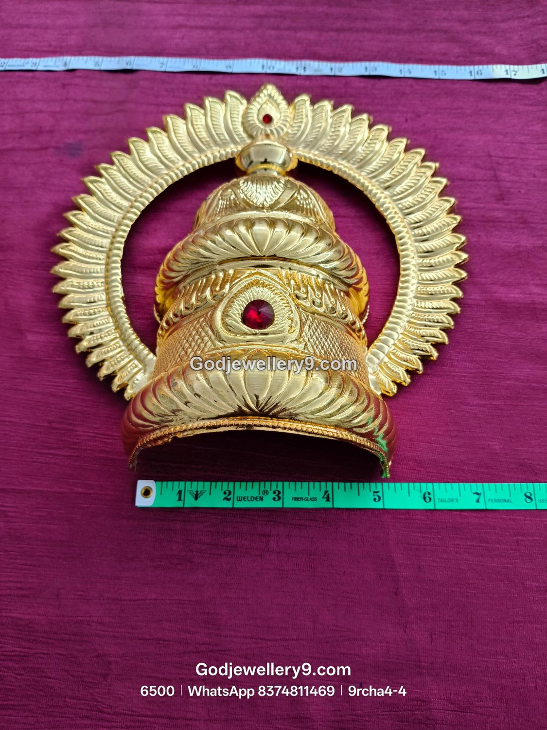 Arch Half Crown Featuring Embossed Work View 2