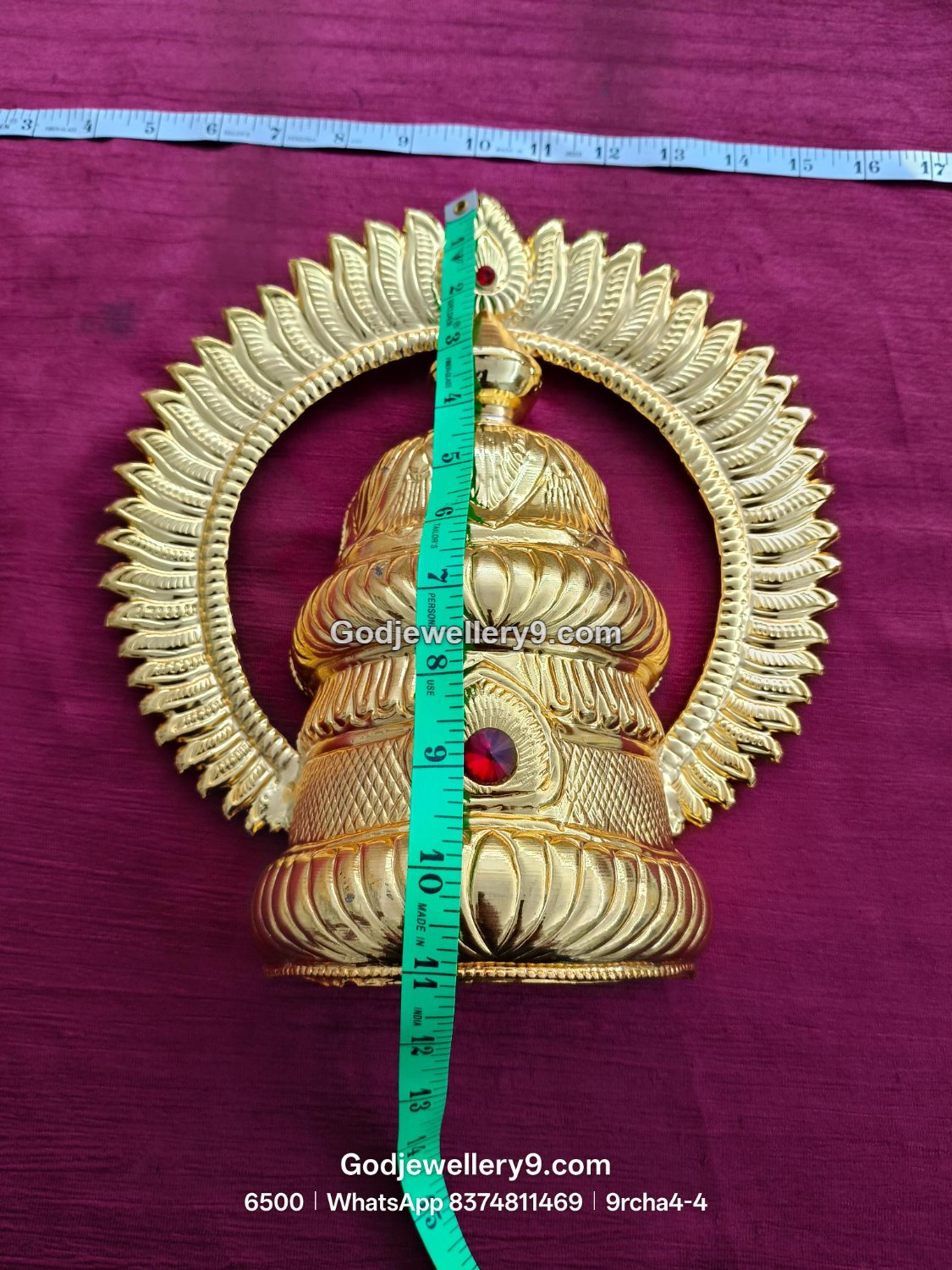 Arch Half Crown Featuring Embossed Work View 3