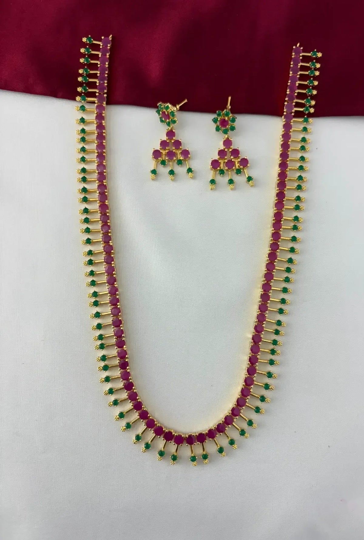 Gold-Plated Ruby Emerald Necklace Set - Layered Petal Design – Gold Plated Ruby Emerald Necklace Set - Front view showcasing