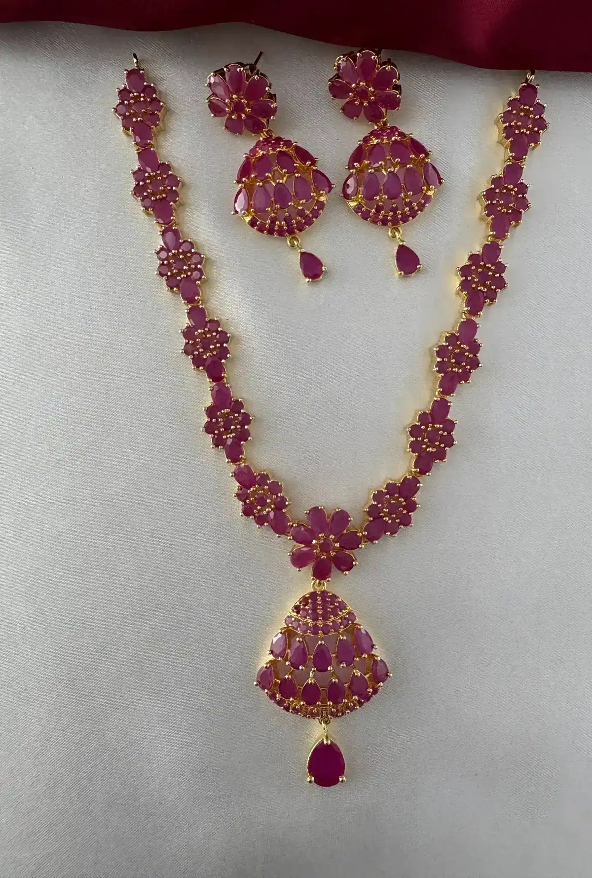 Gold-Plated Ruby Marquis Petal Cluster Necklace Set - Royal Elegance – Gold Plated Ruby Marquis Petal Cluster Necklace Set