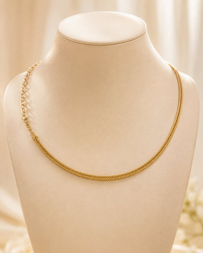 gold-plated pendant chain on a jewellery display – front view