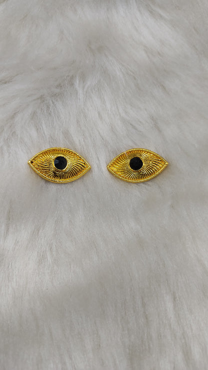 kanmalar eye sets in gold finish godjewellery9