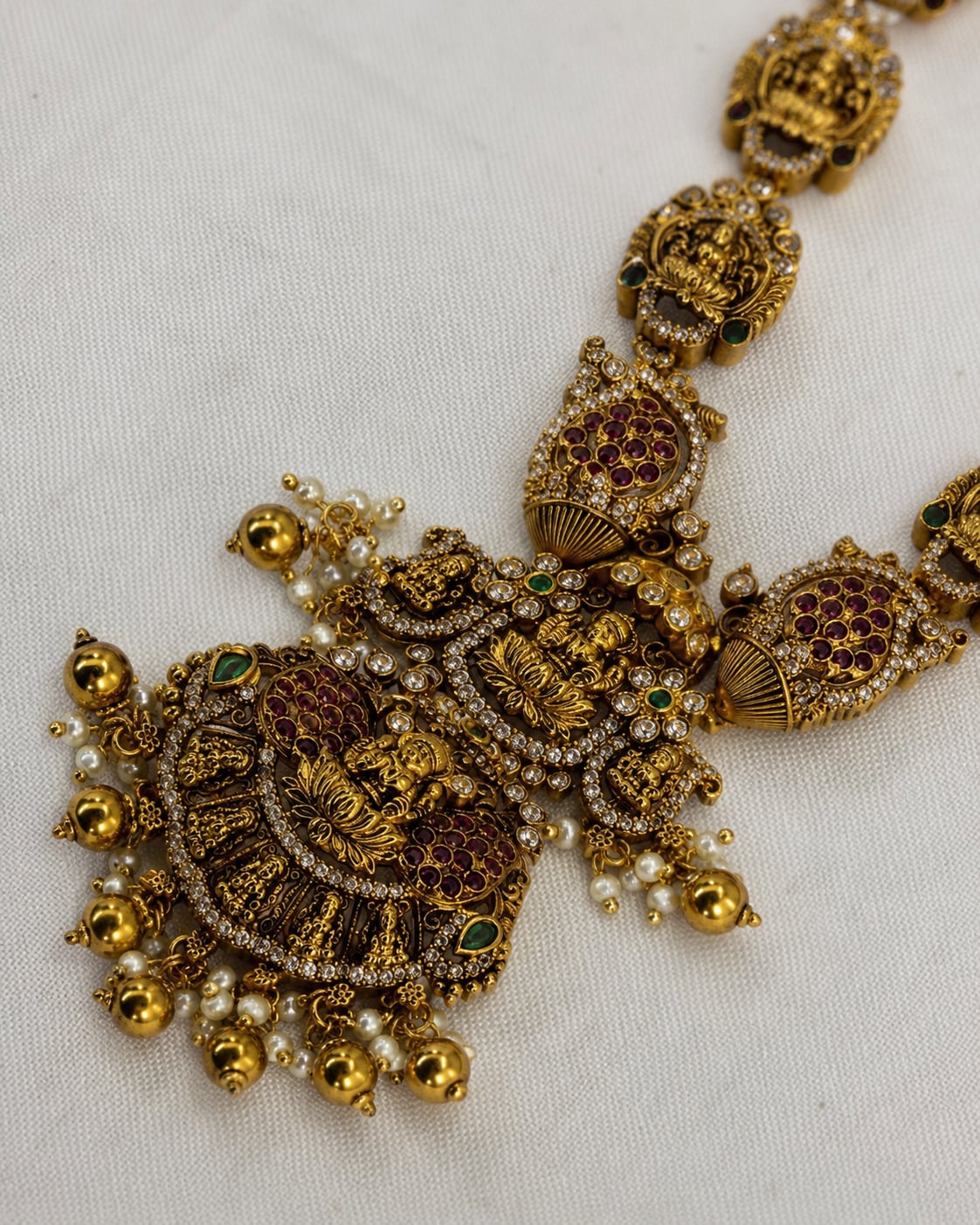 Goddess Lakshmi Ruby-Red 3D-Embossed Temple Necklace Set for Temple Occasions – ruby and emerald necklace set with – view 4