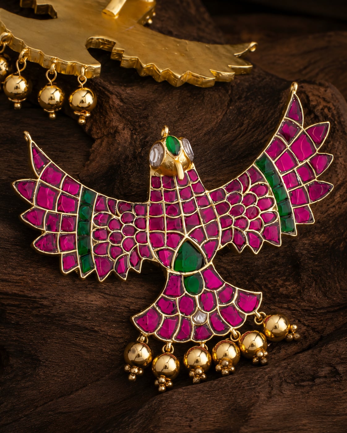jadau kundan Garuda Pathakam Layered-Wing Pendant - motif detail view – view 4