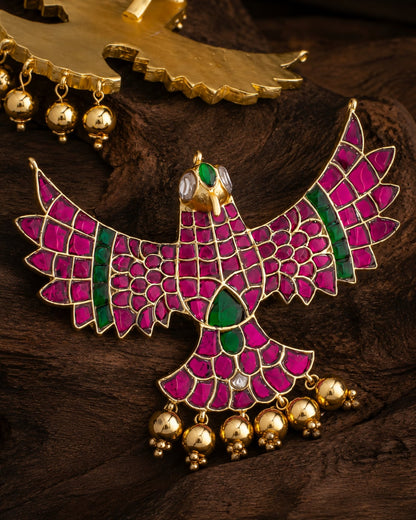 jadau kundan Garuda Pathakam Layered-Wing Pendant - motif detail view – view 4