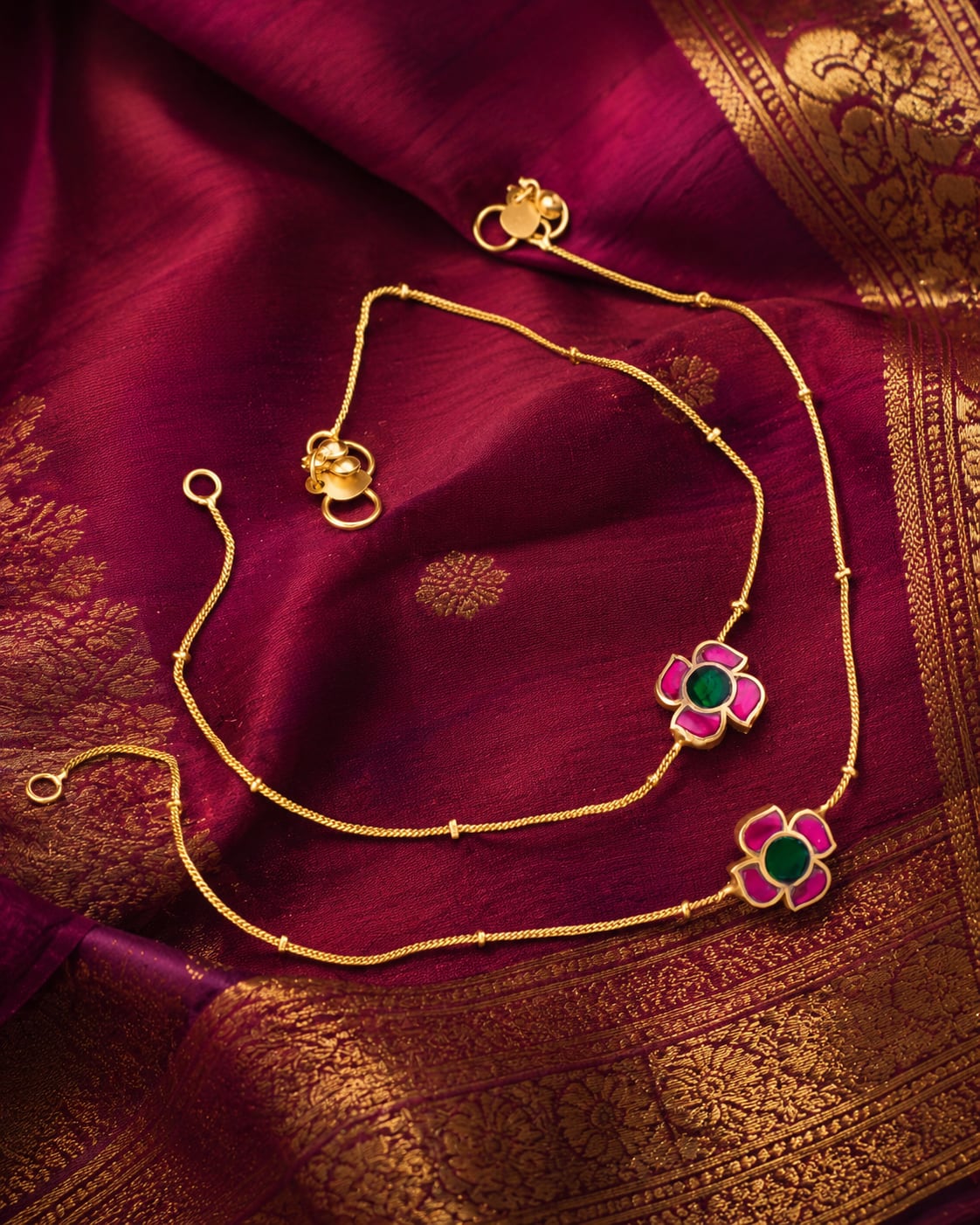 twin chain floral jadau kundan payal anklets a pair of anklets front view